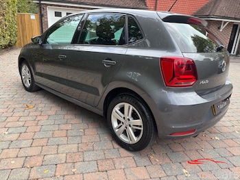 Used Volkswagen Polo 2017 for sale - 76273670: Photo 4