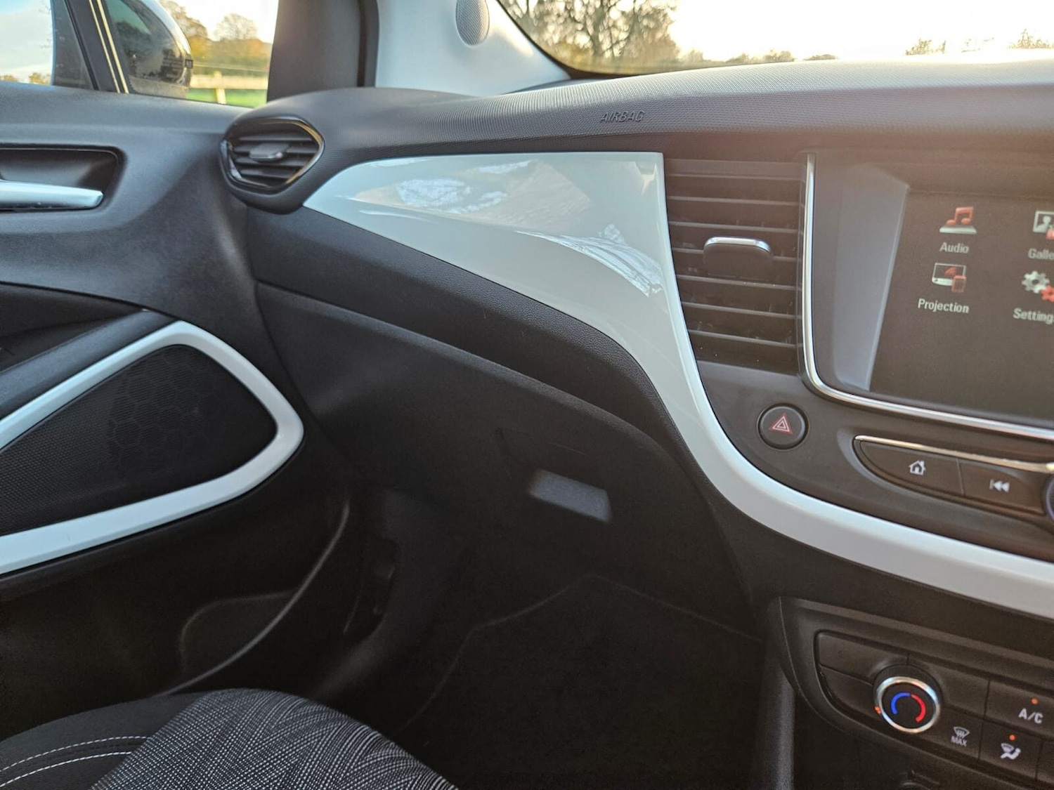 Used Vauxhall Crossland X 2020 for sale - 75995018: Photo 31