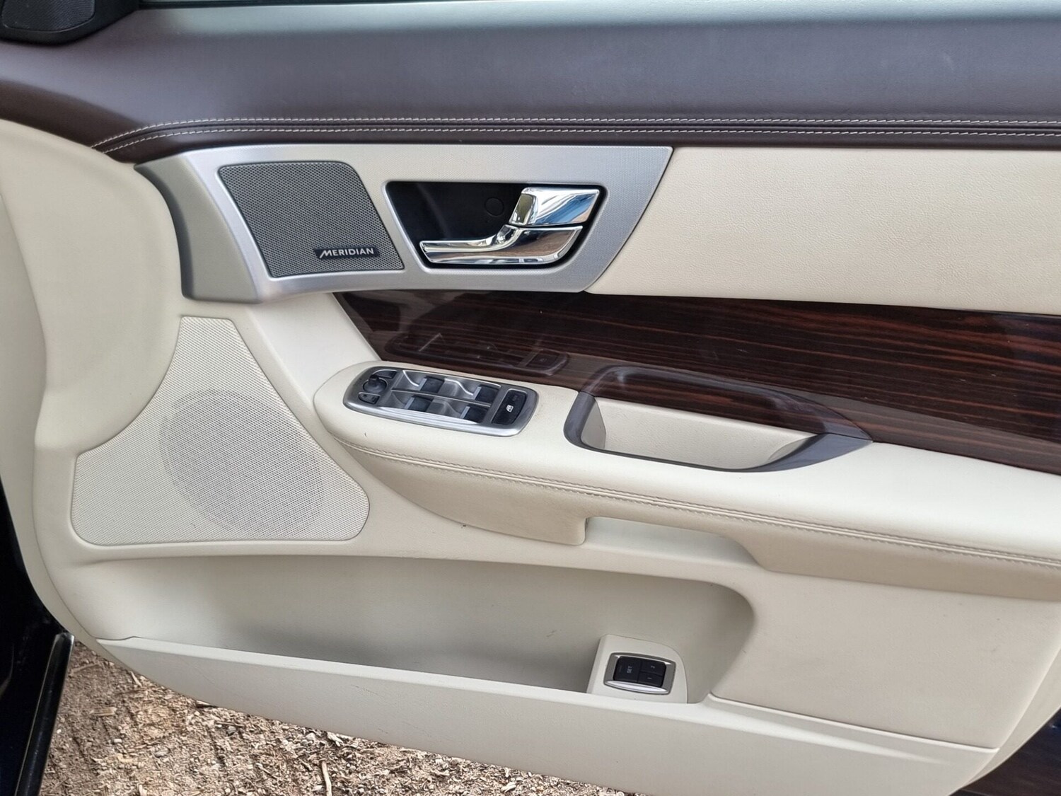 Used Jaguar XF 2015 for sale - 77997099: Photo 16