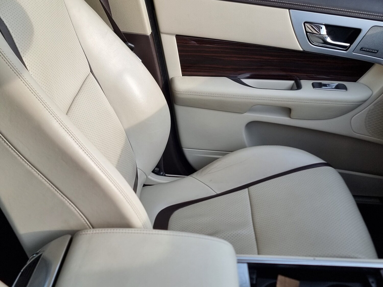 Used Jaguar XF 2015 for sale - 77997099: Photo 23