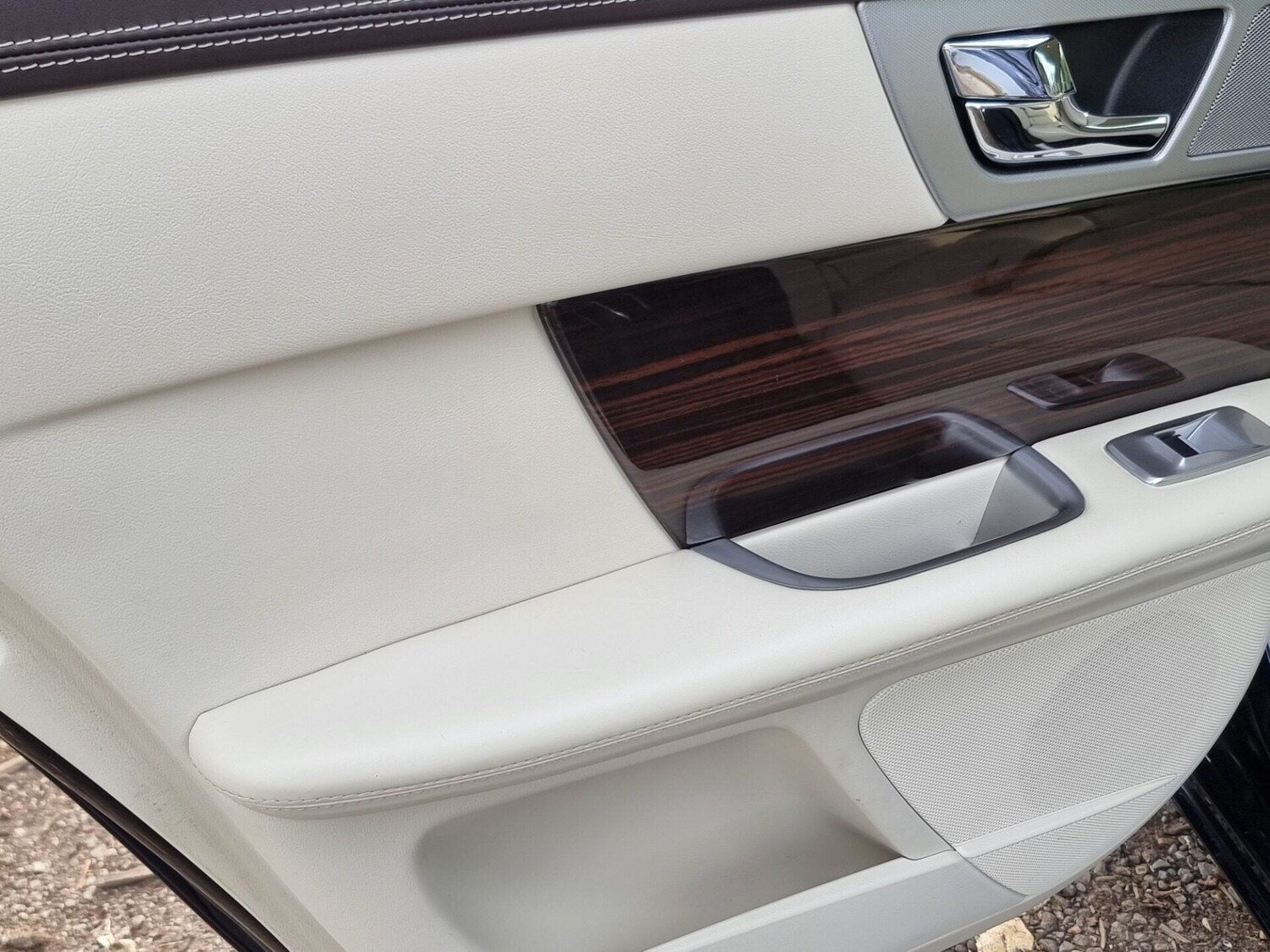 Used Jaguar XF 2015 for sale - 77997099: Photo 31