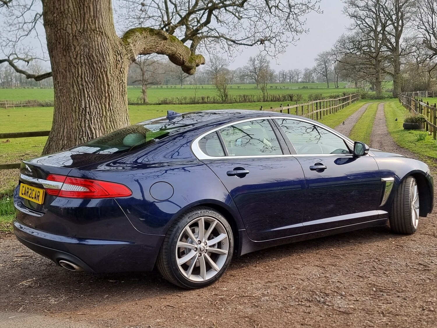 Used Jaguar XF 2015 for sale - 77997099: Photo 4