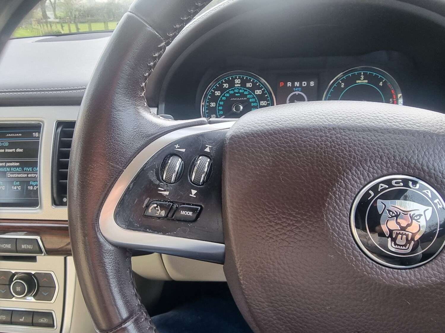 Used Jaguar XF 2015 for sale - 77997099: Photo 52