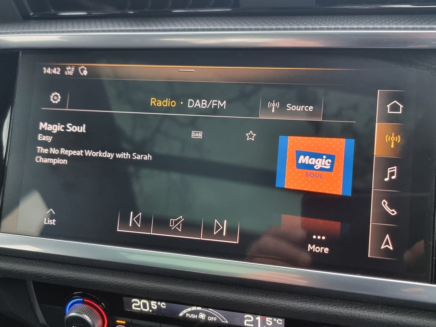 Used Audi Q3 2020 for sale - 76940445: Photo 46