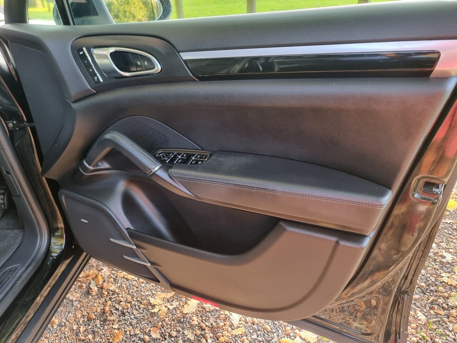 Used Porsche Cayenne 2013 for sale - 76133788: Photo 23