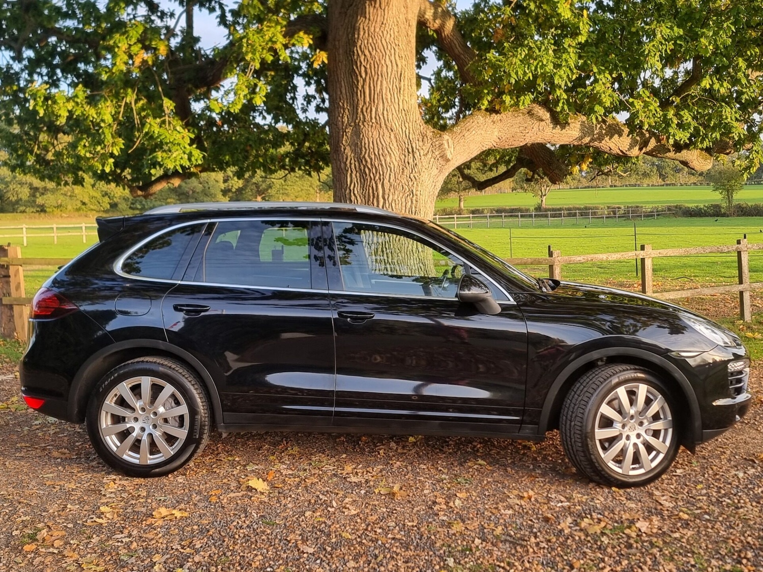 Used Porsche Cayenne 2013 for sale - 76133788: Photo 3