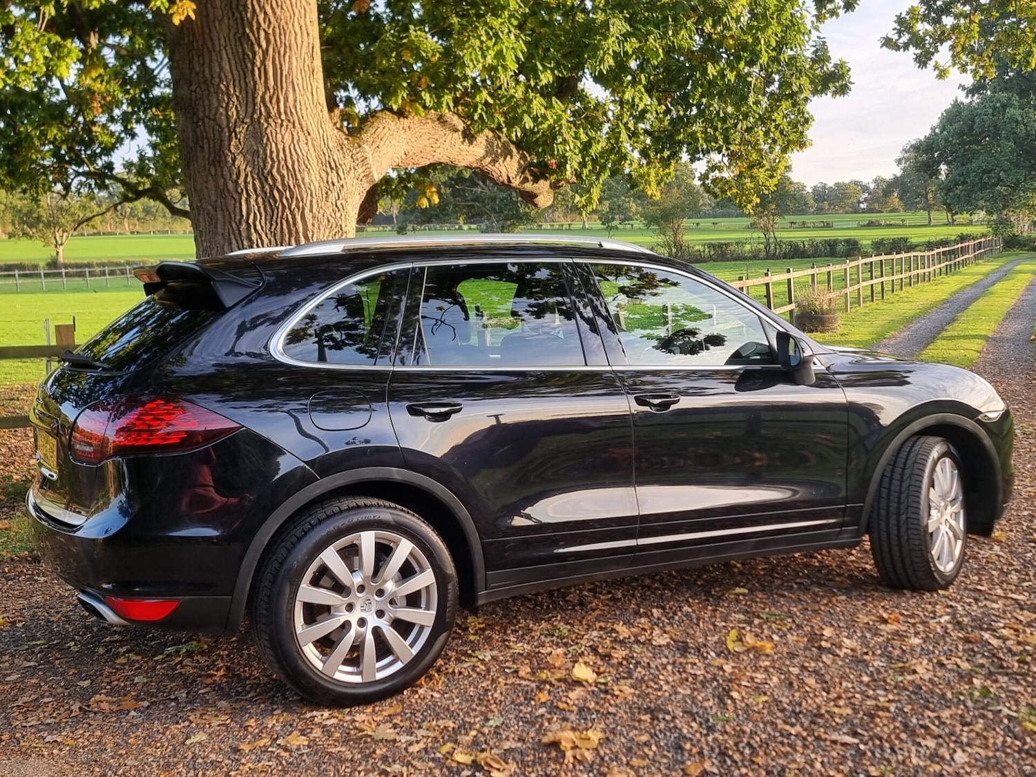Used Porsche Cayenne 2013 for sale - 76133788: Photo 4