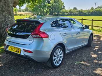 Used Volvo V40 2015 for sale - 75168216: Photo