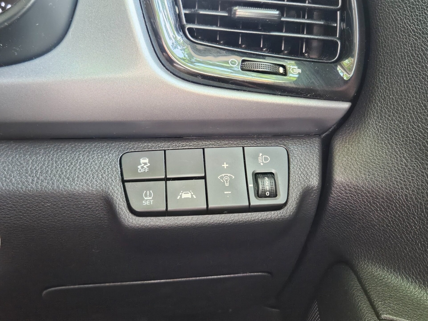 Used Kia Rio 2020 for sale - 76142752: Photo 32