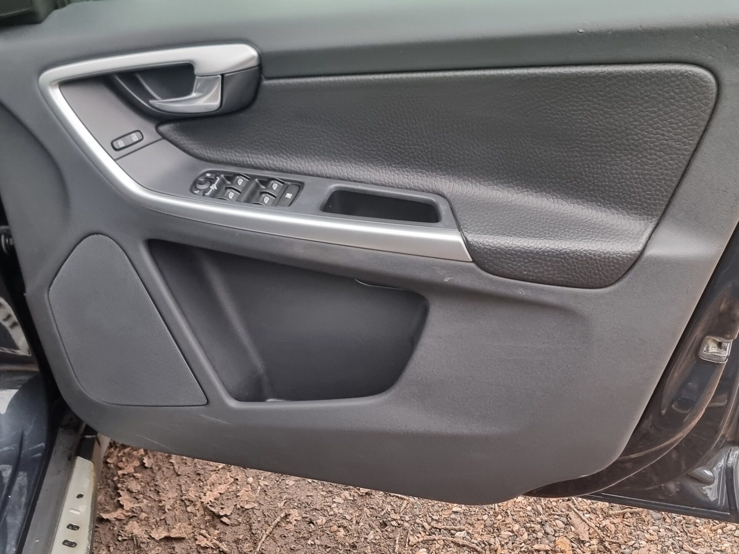 Used Volvo XC60 2009 for sale - 76961671: Photo 38