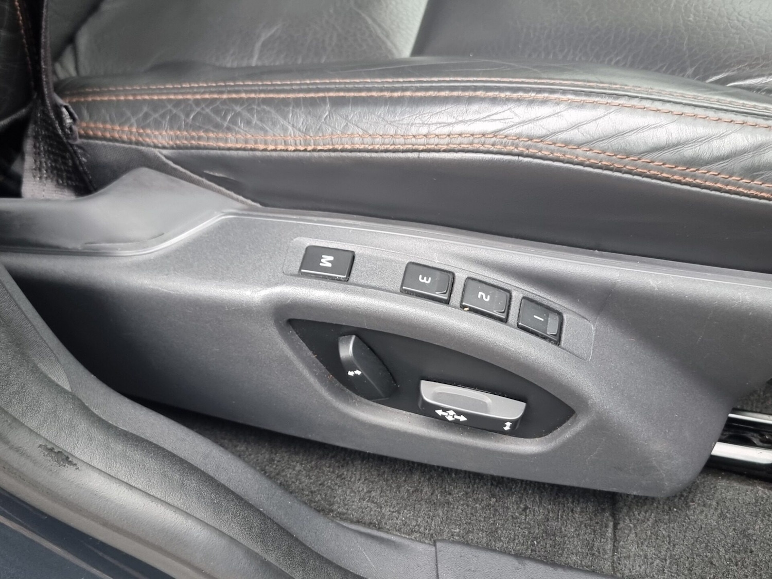 Used Volvo XC60 2009 for sale - 76961671: Photo 39