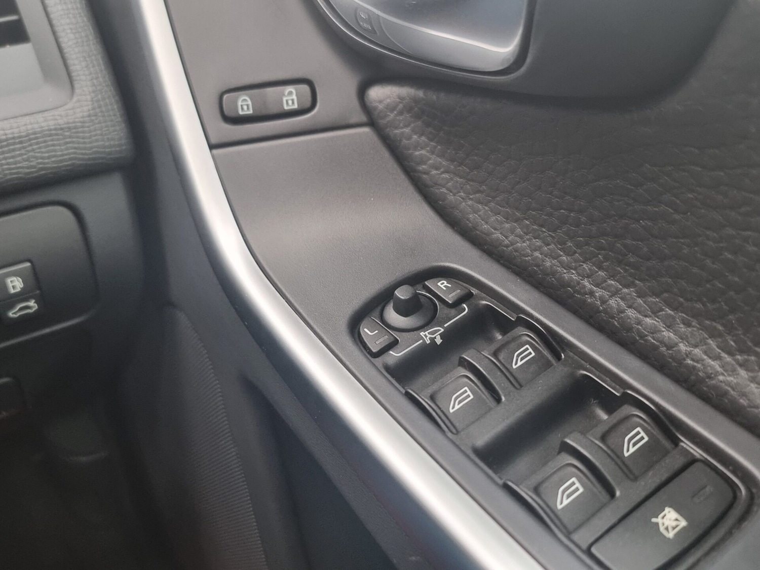 Used Volvo XC60 2009 for sale - 76961671: Photo 58