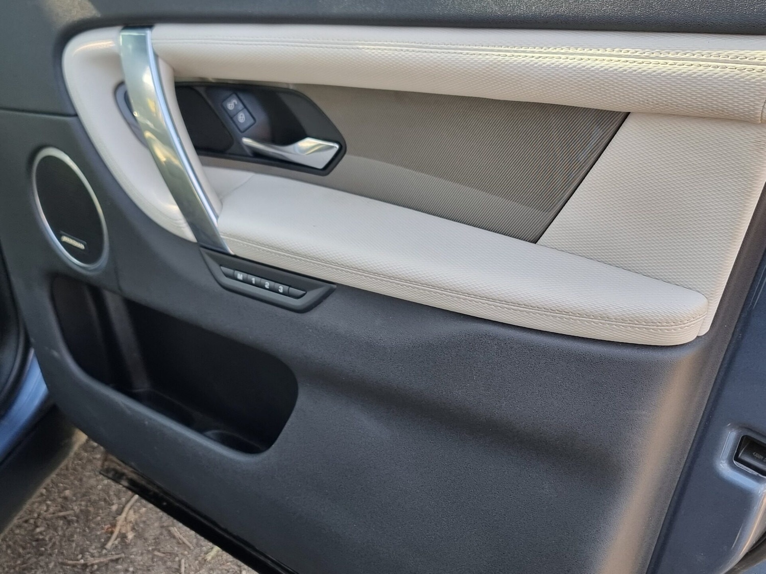 Used Land Rover Discovery Sport 2020 for sale - 77947199: Photo 19