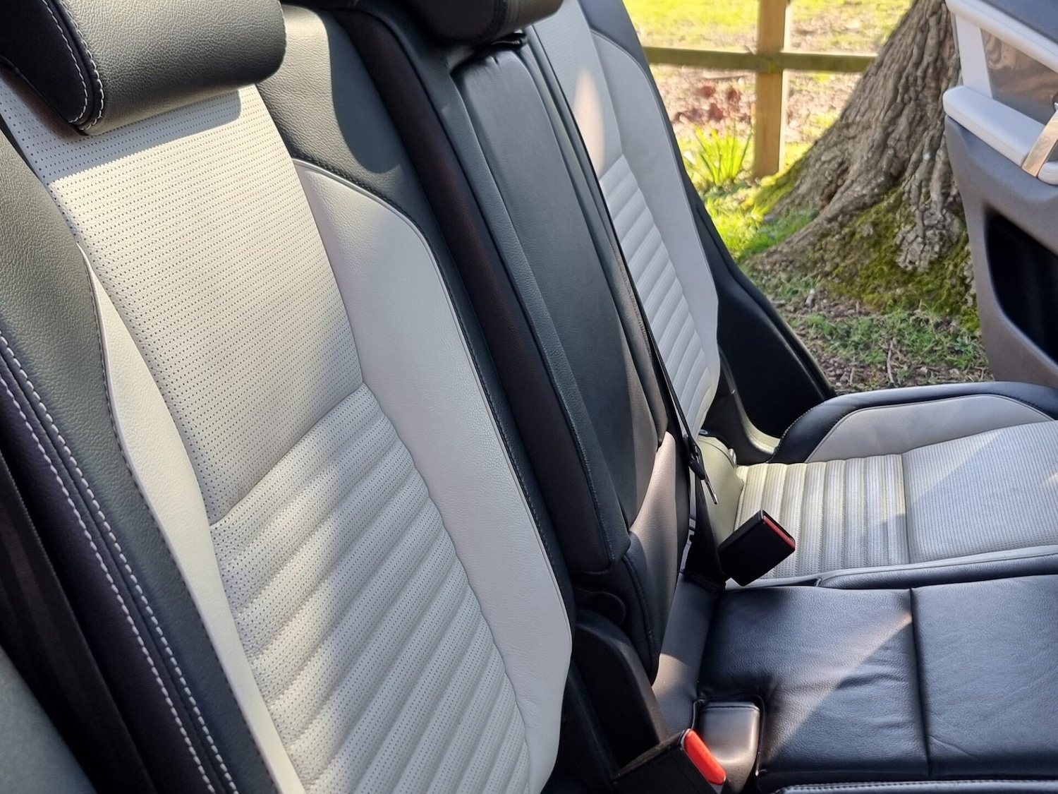 Used Land Rover Discovery Sport 2020 for sale - 77947199: Photo 38