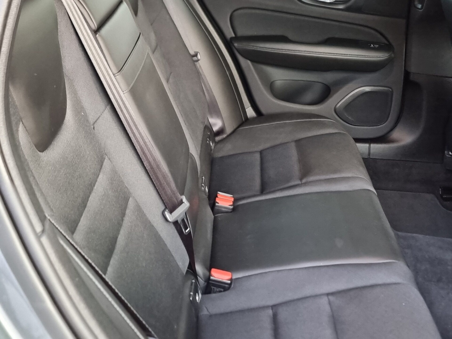 Used Volvo V60 2019 for sale - 76114093: Photo 23