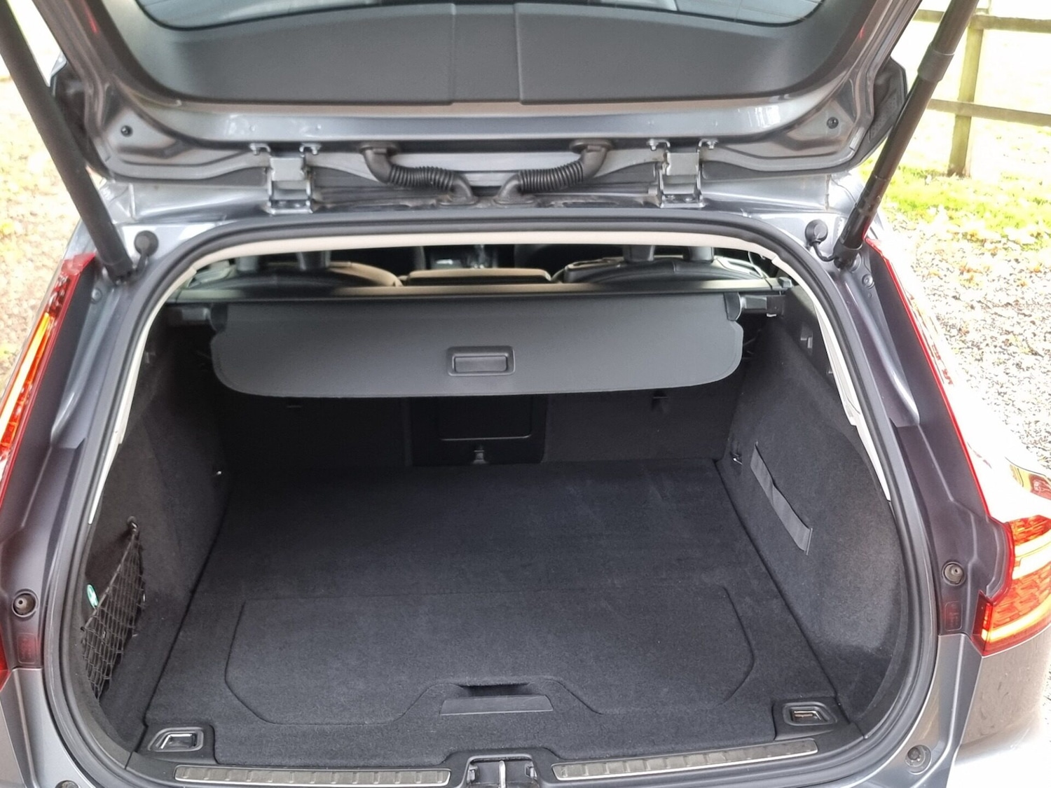 Used Volvo V60 2019 for sale - 76114093: Photo 27