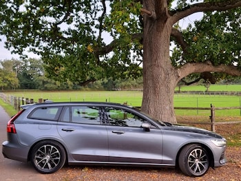 Used Volvo V60 2019 for sale - 76114093: Photo 3
