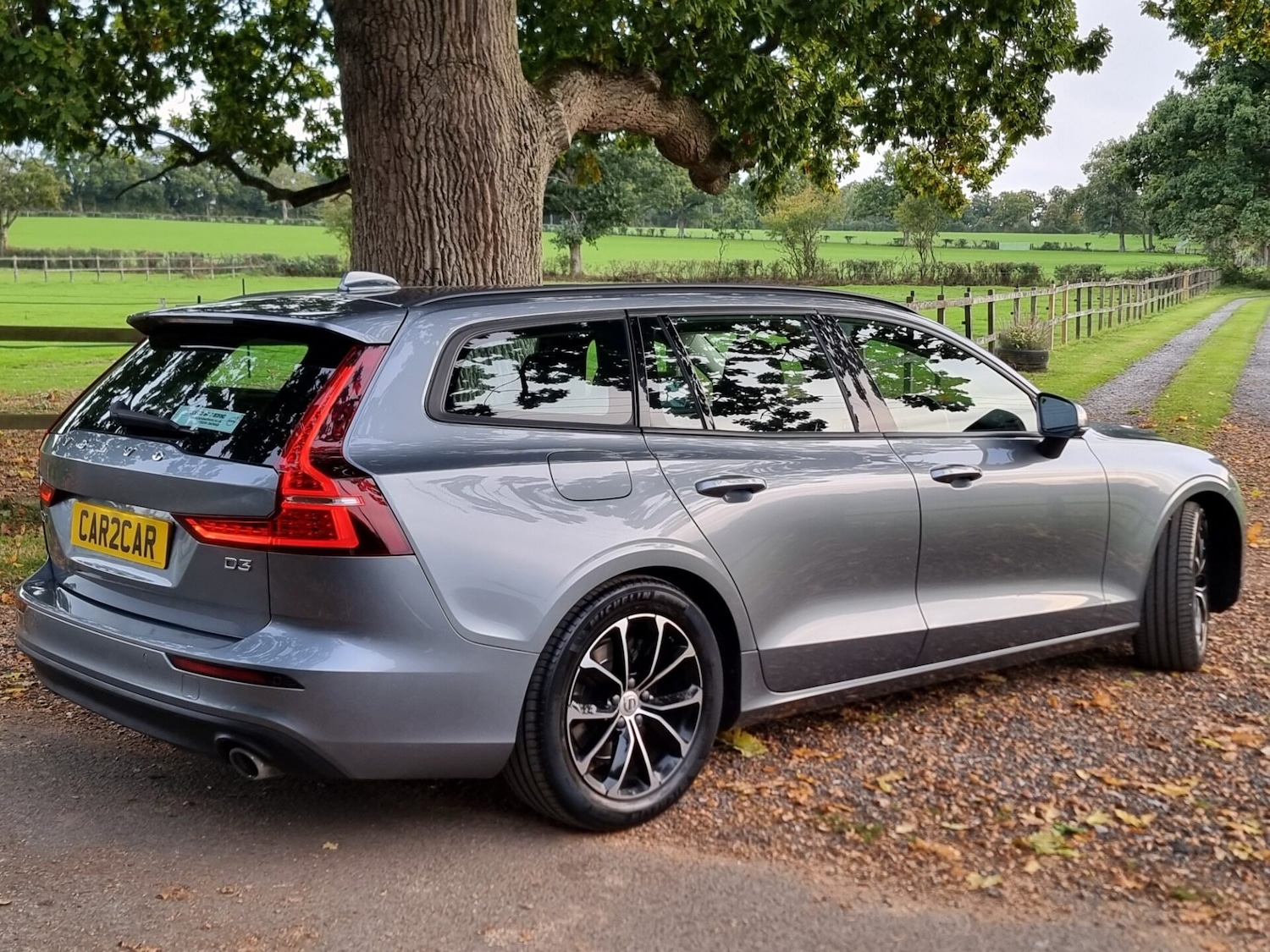 Used Volvo V60 2019 for sale - 76114093: Photo 4