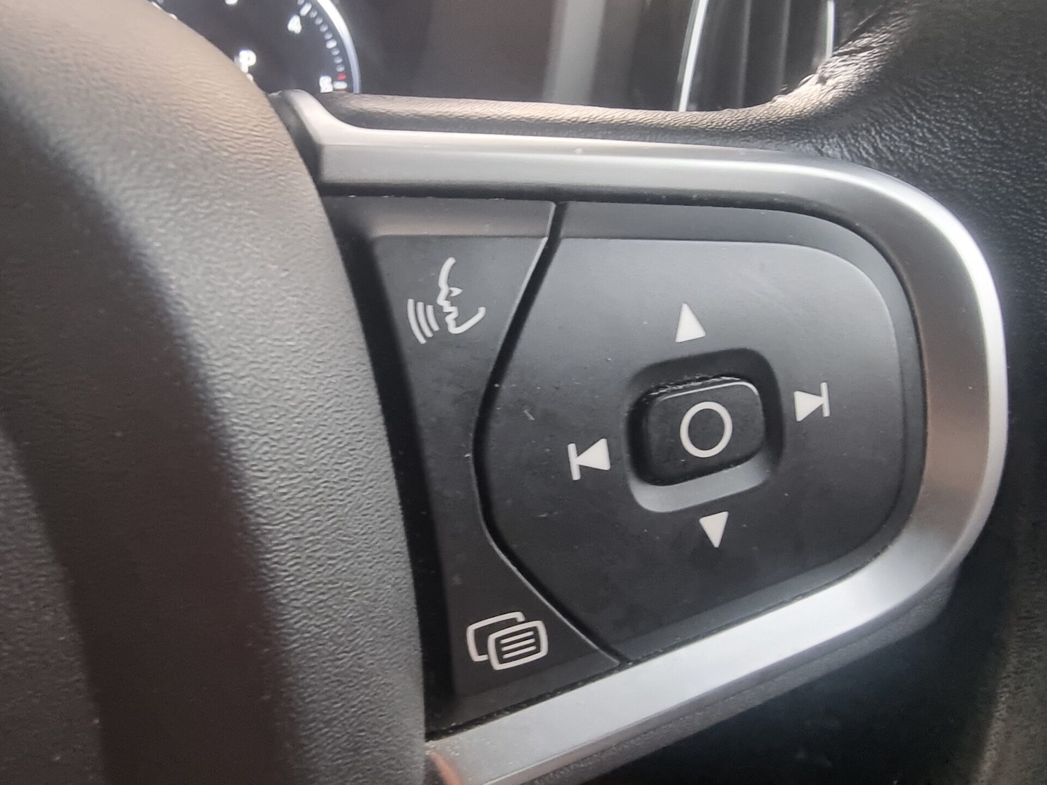 Used Volvo V60 2019 for sale - 76114093: Photo 42