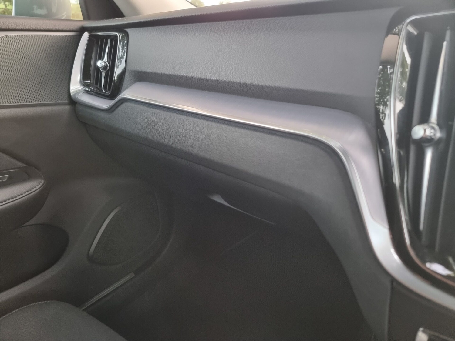 Used Volvo V60 2019 for sale - 76114093: Photo 46