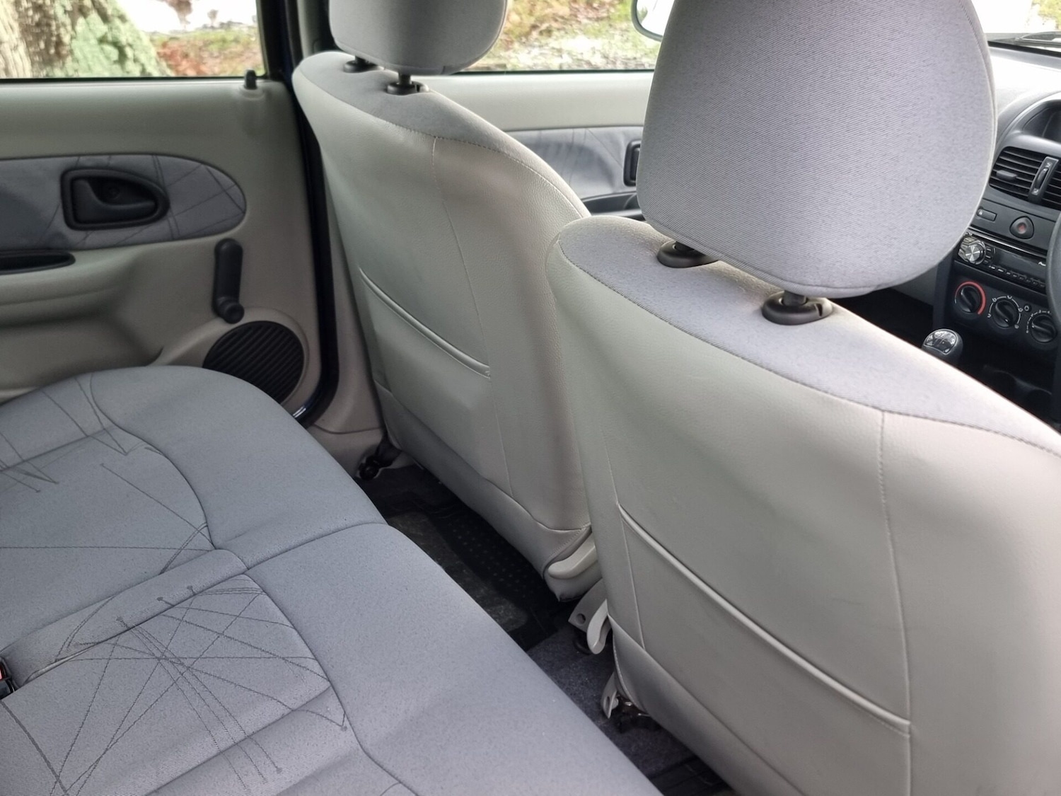 Used Renault Clio 2002 for sale - 77298554: Photo 25