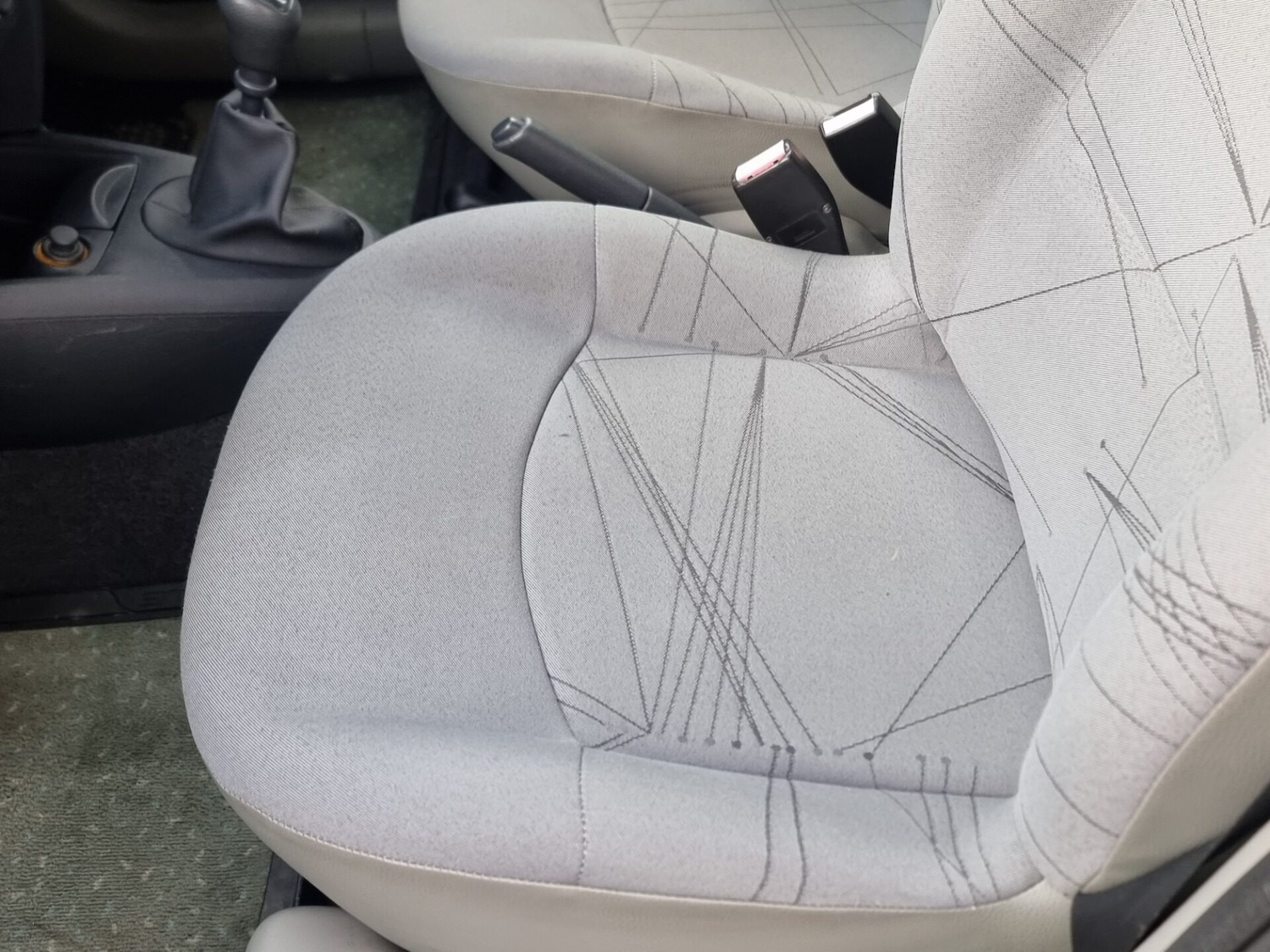 Used Renault Clio 2002 for sale - 77298554: Photo 32