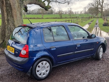Used Renault Clio 2002 for sale - 77298554: Photo