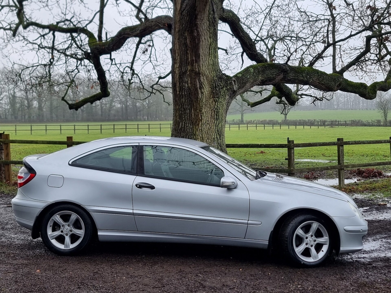 Used Mercedes-Benz C Class 2007 for sale - 77461313: Photo 3
