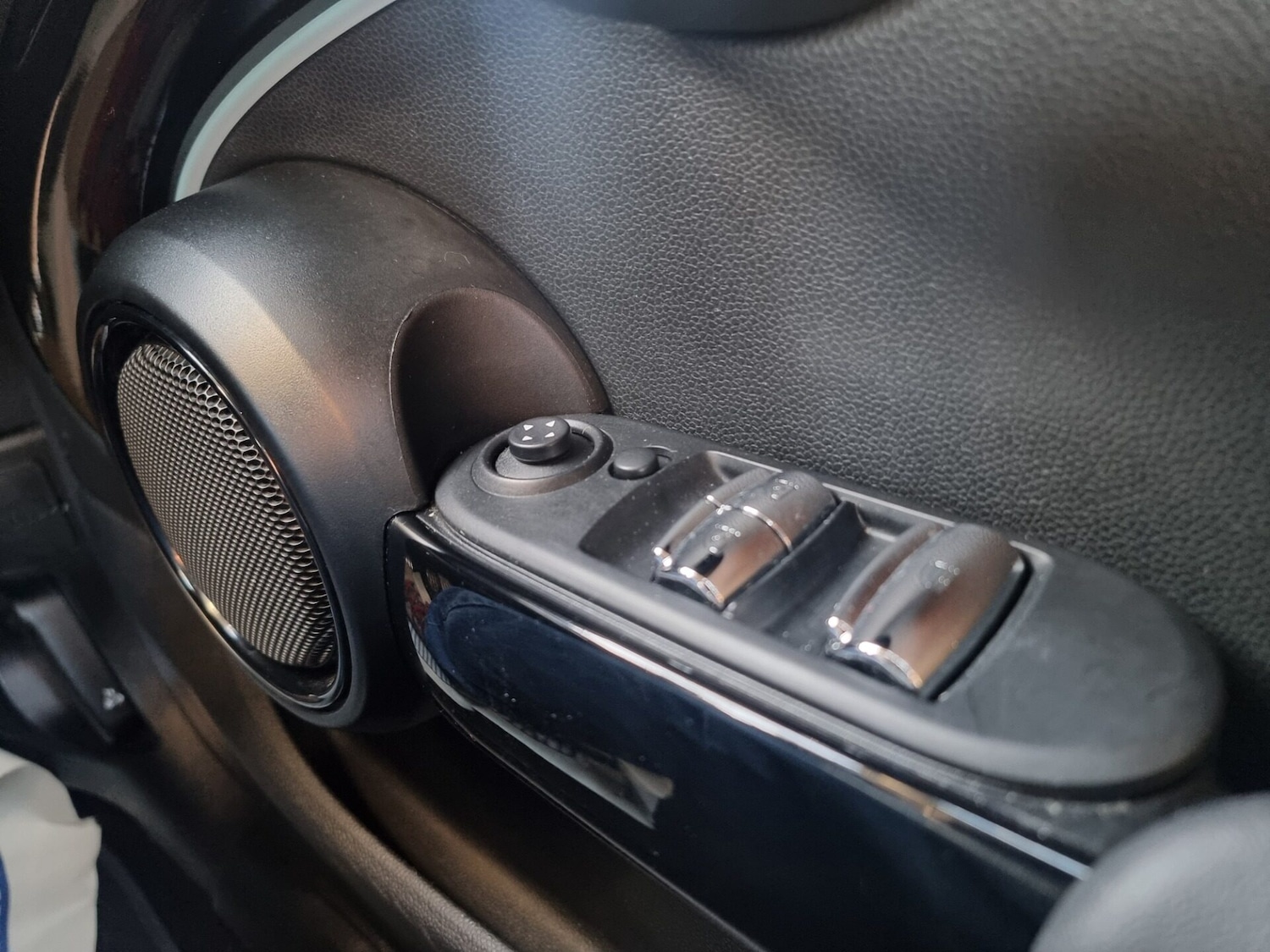 Used MINI Convertible 2021 for sale - 77055985: Photo 42