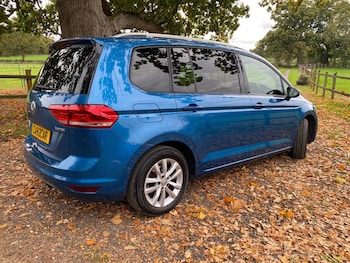 Used Volkswagen Touran 2017 for sale - 76320813: Photo 4