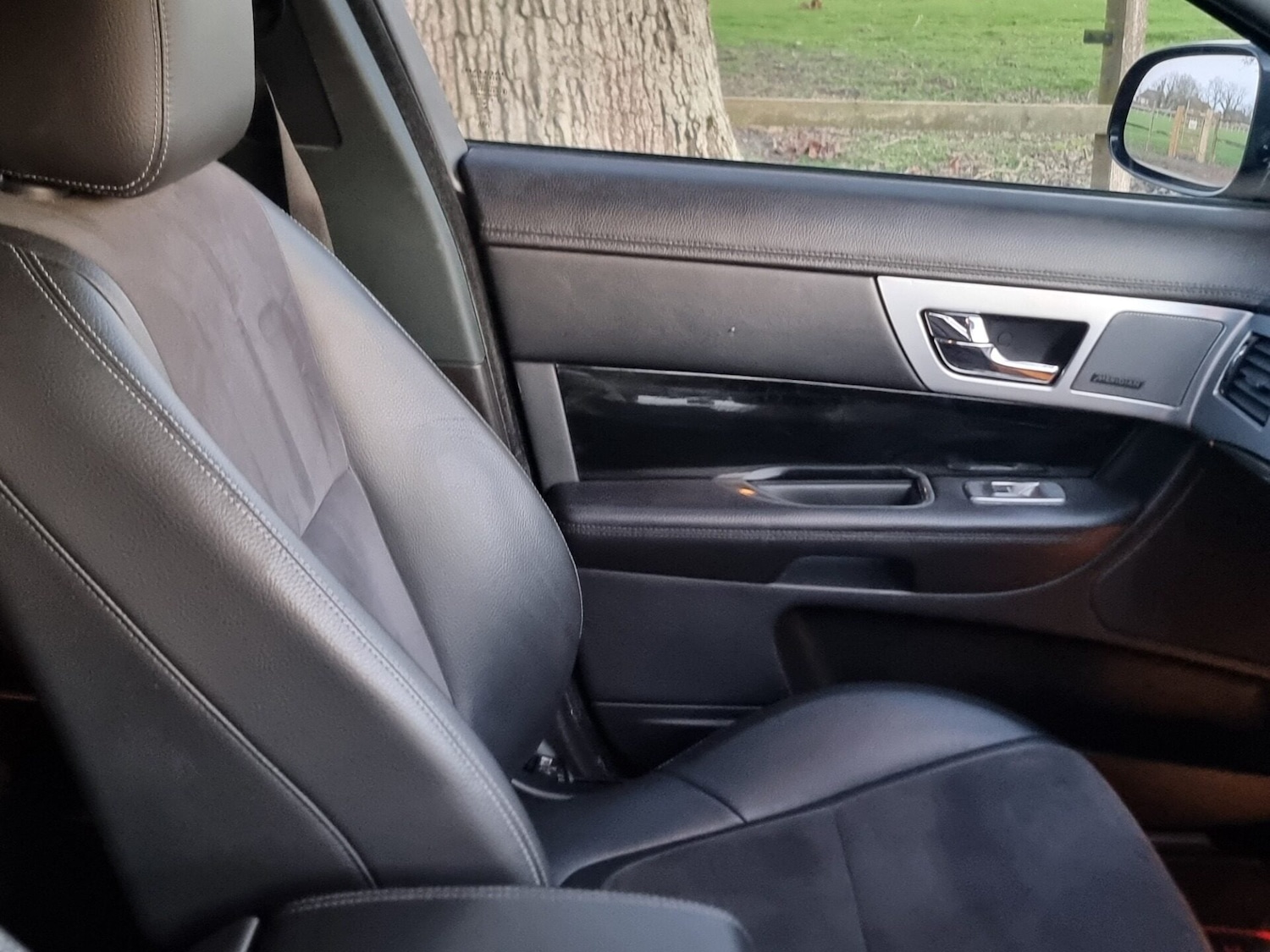 Used Jaguar XF 2014 for sale - 77961790: Photo 23