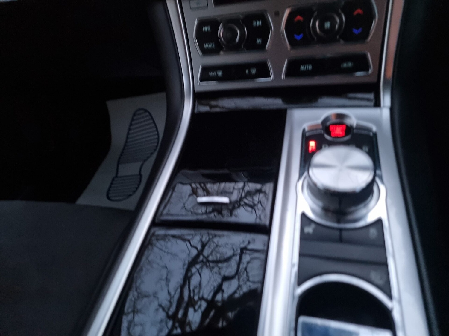 Used Jaguar XF 2014 for sale - 77961790: Photo 47