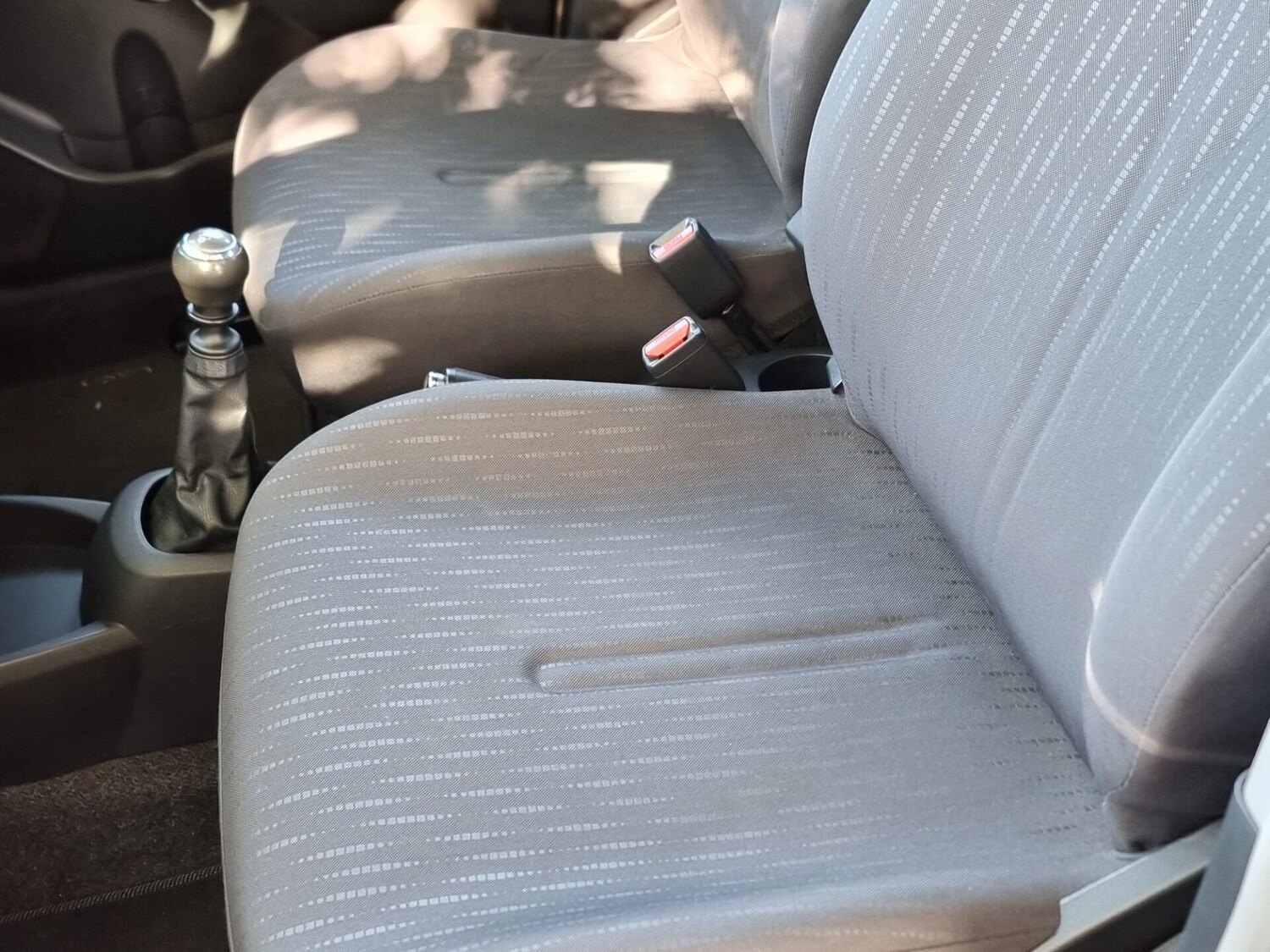 Used Toyota Yaris 2009 for sale - 76365761: Photo 37