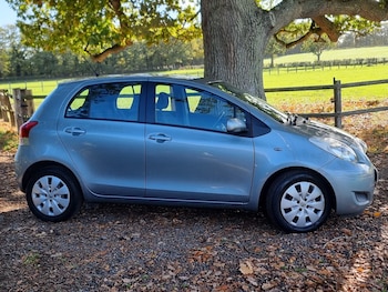 Used Toyota Yaris 2009 for sale - 76365761: Photo