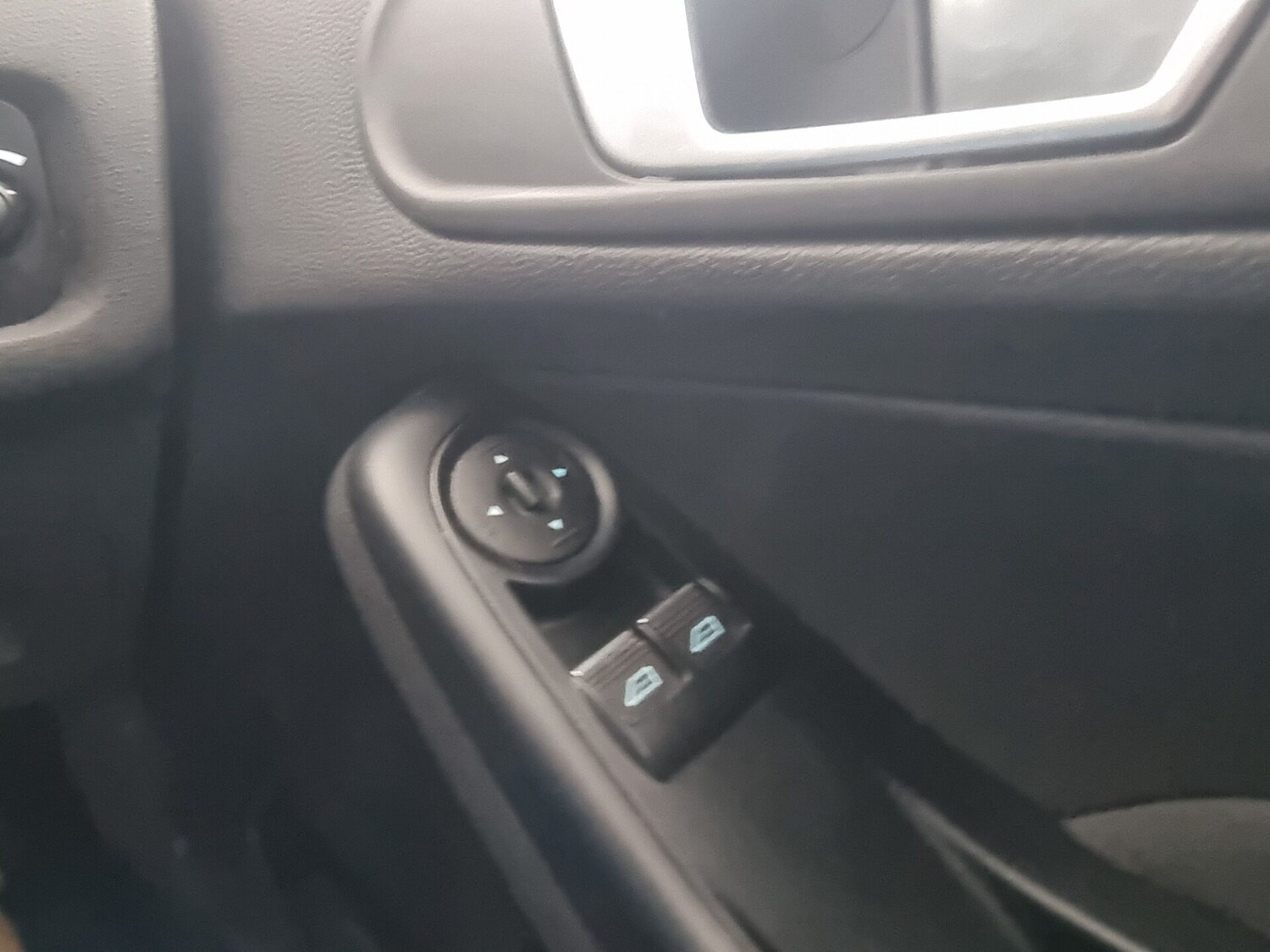 Used Ford Fiesta 2017 for sale - 77435956: Photo 39