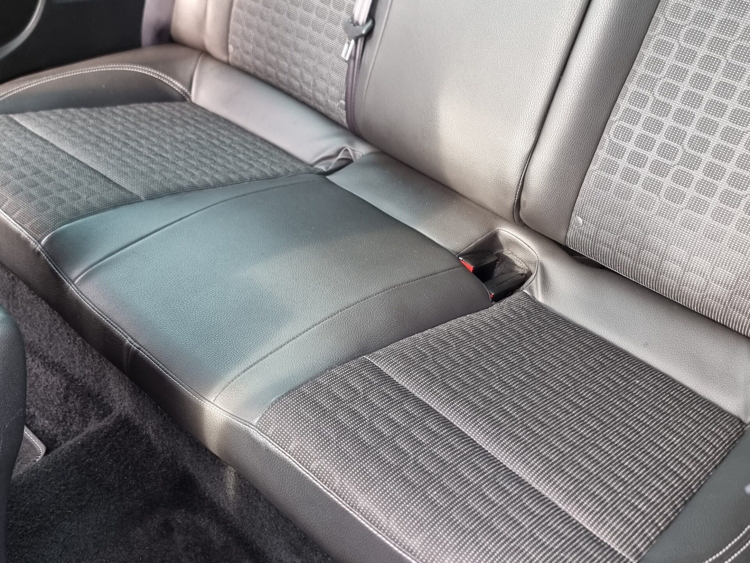 Used Vauxhall Astra GTC 2017 for sale - 77989533: Photo 31