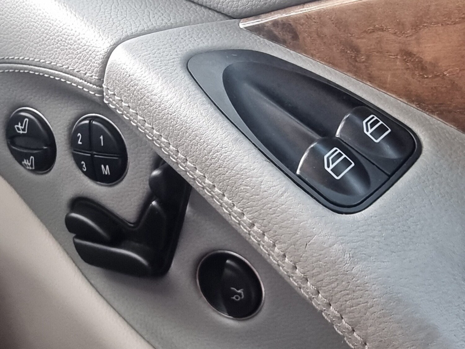 Used Mercedes-Benz S Class 2007 for sale - 77844852: Photo 49