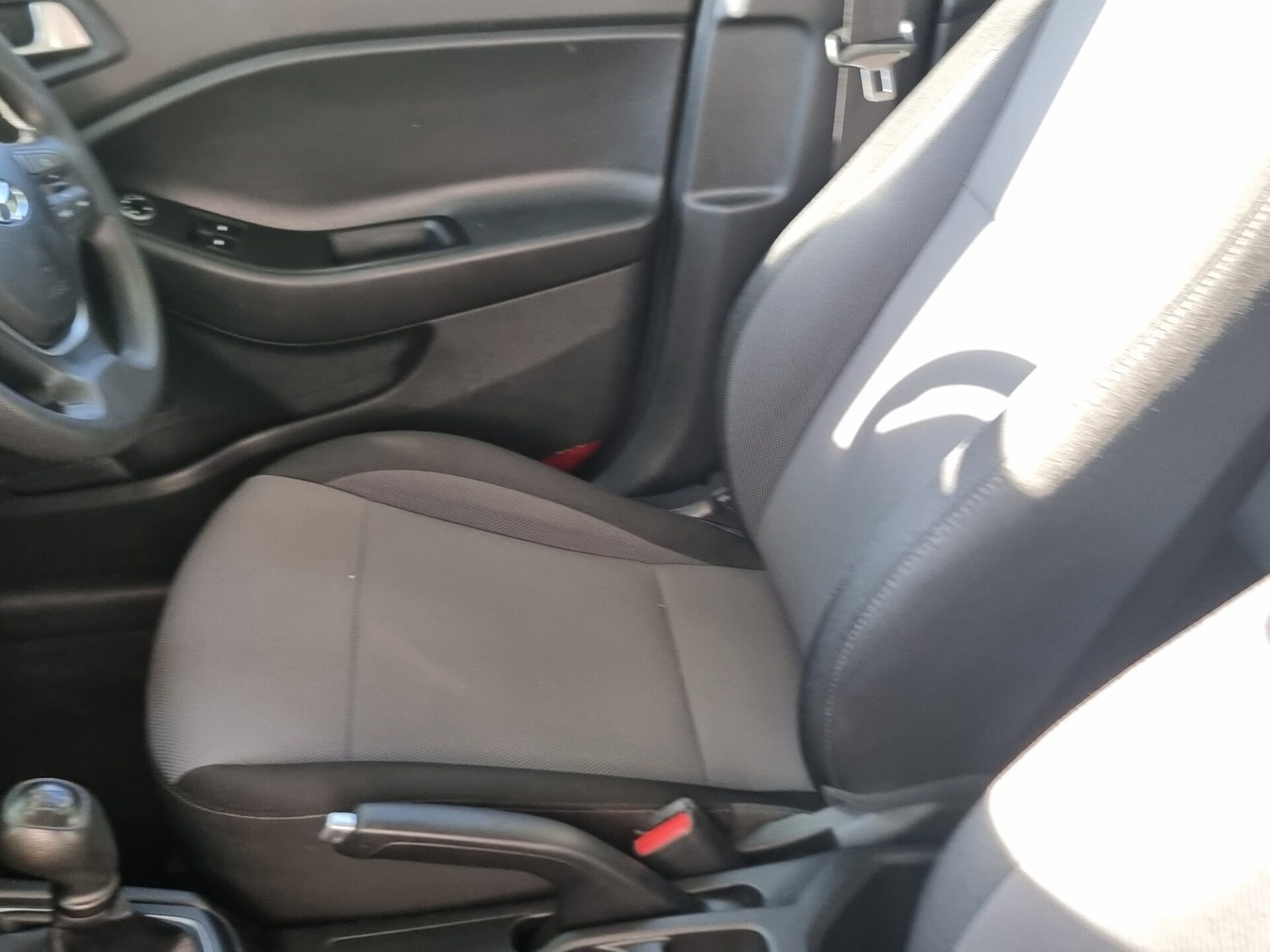 Used Hyundai i20 2018 for sale - 76016899: Photo 21