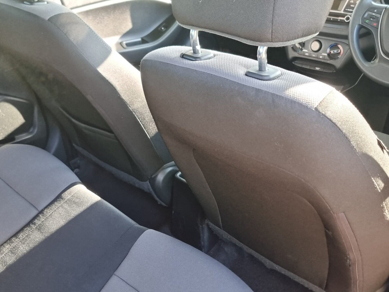 Used Hyundai i20 2018 for sale - 76016899: Photo 32