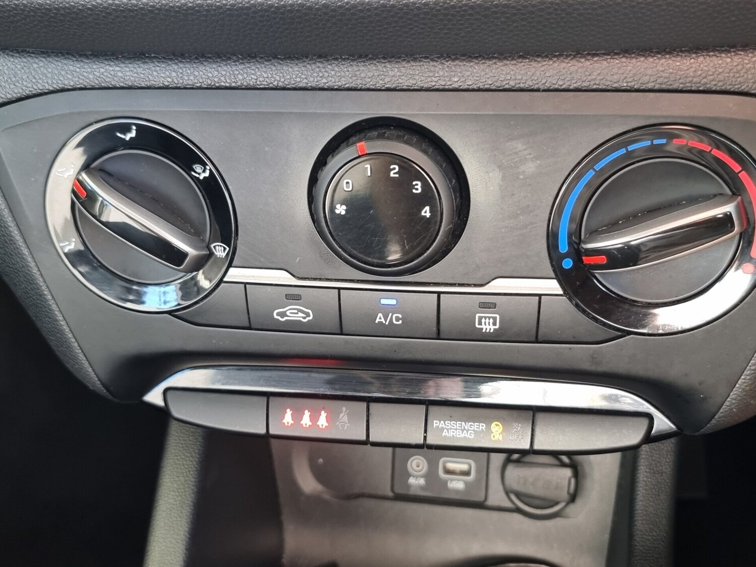 Used Hyundai i20 2018 for sale - 76016899: Photo 35