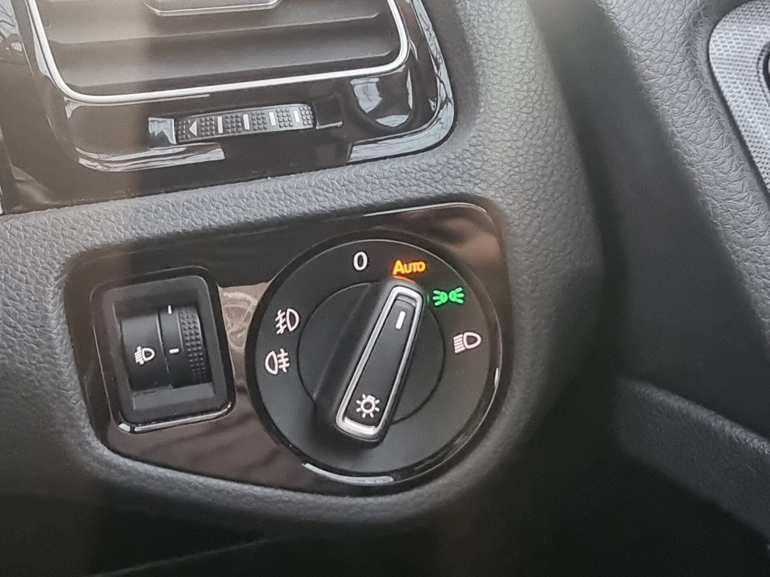 Used Volkswagen Golf 2016 for sale - 77945554: Photo 45