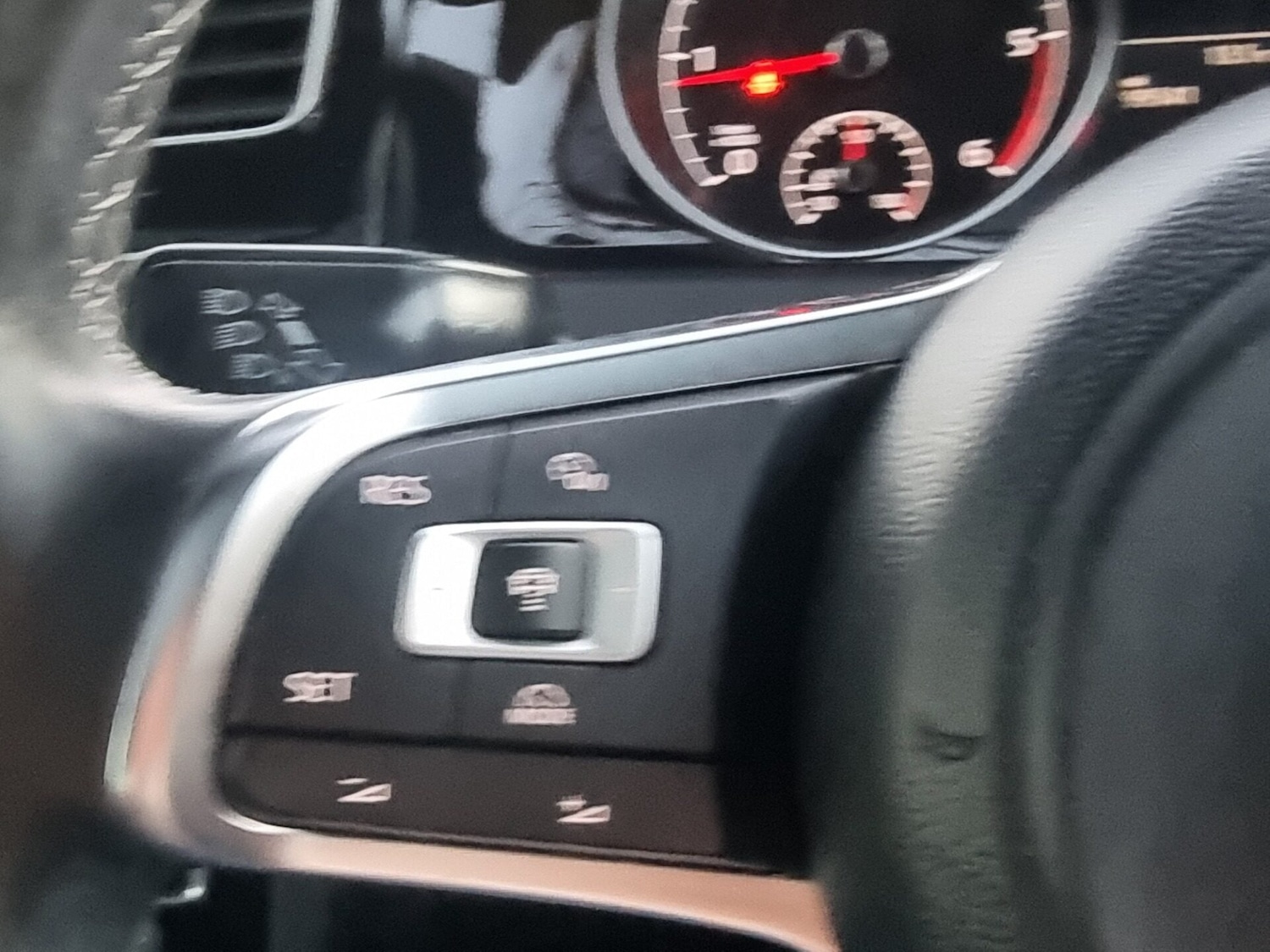 Used Volkswagen Golf 2016 for sale - 77945554: Photo 50