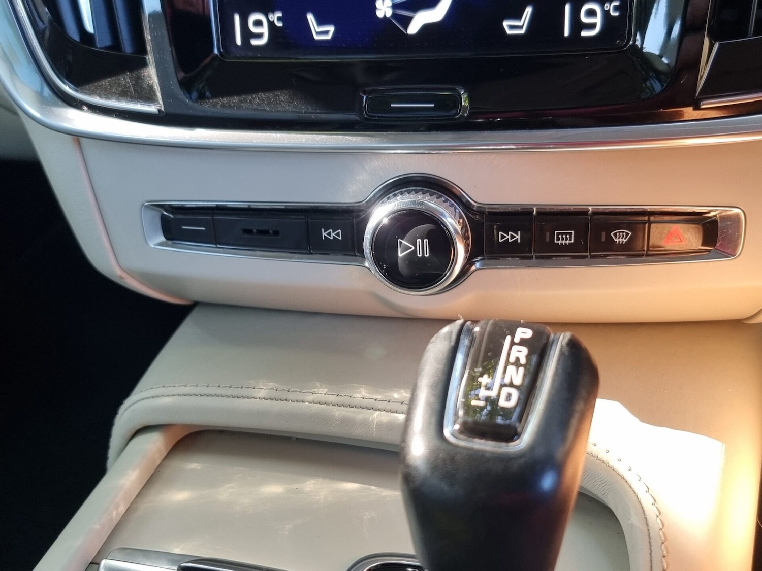 Used Volvo V90 2017 for sale - 76114092: Photo 46