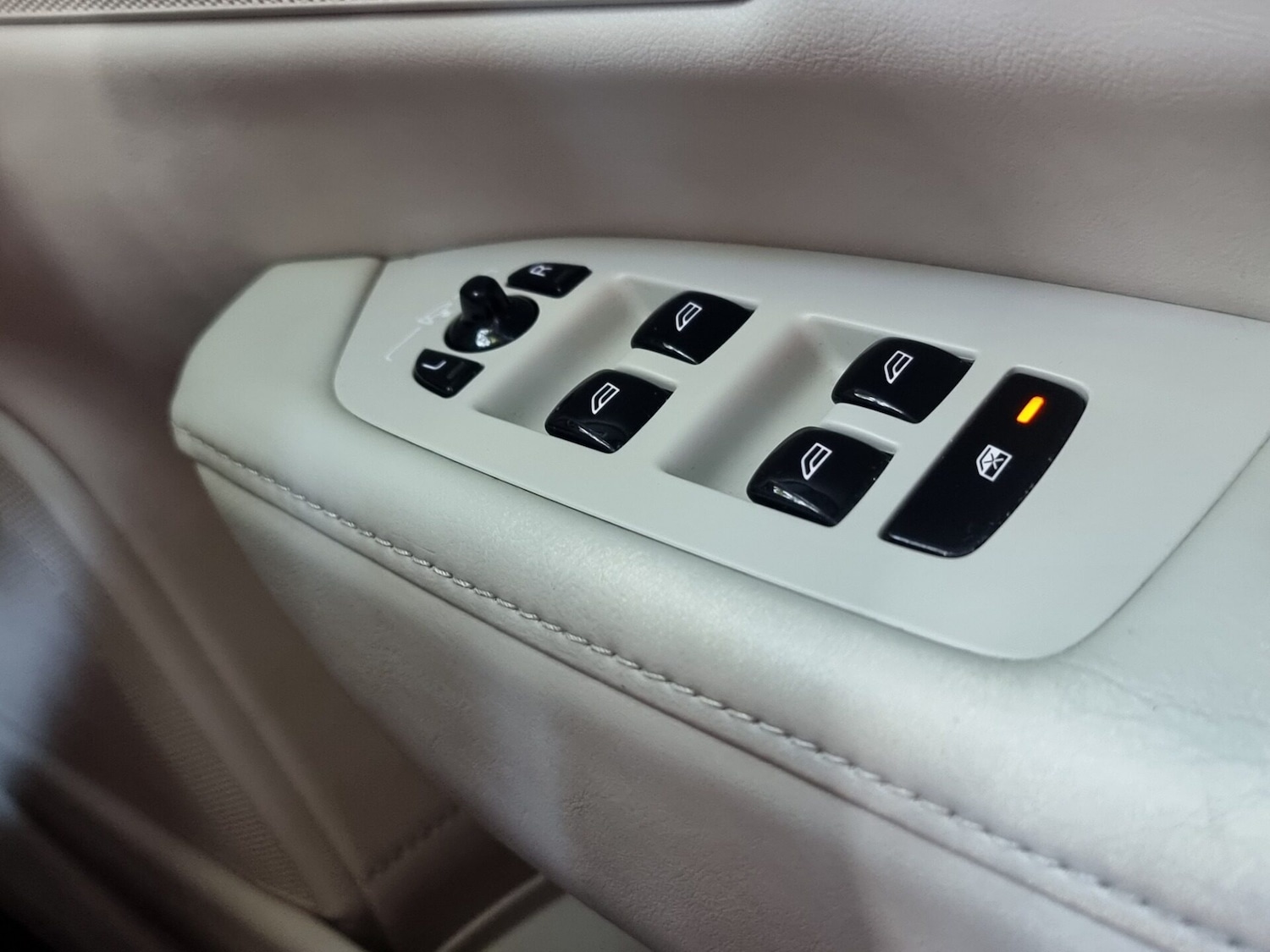 Used Volvo V90 2017 for sale - 76114092: Photo 51