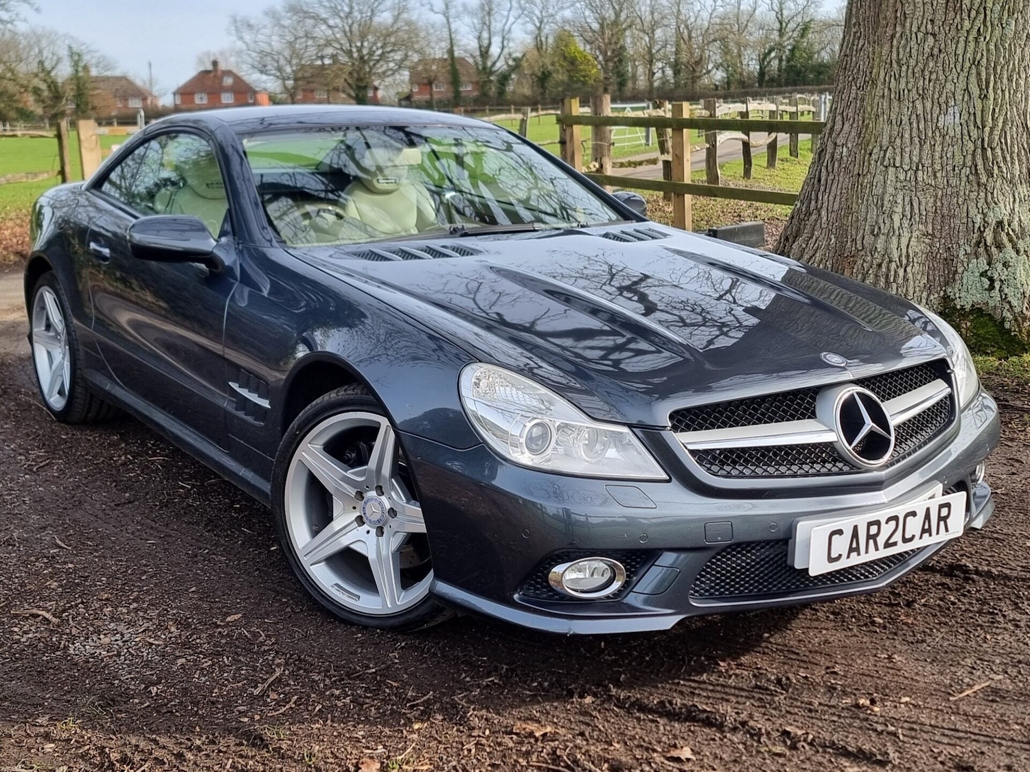 Used Mercedes-Benz SL 2010 for sale - 77579674: Photo 2