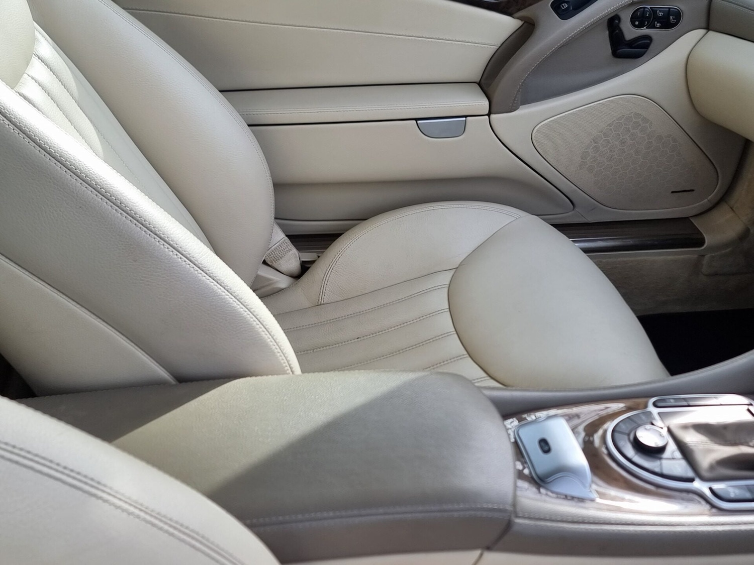 Used Mercedes-Benz SL 2010 for sale - 77579674: Photo 20