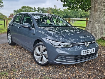 Volkswagen - Golf