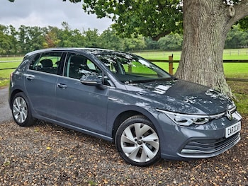 Used Volkswagen Golf 2023 for sale - 75987366: Photo 2