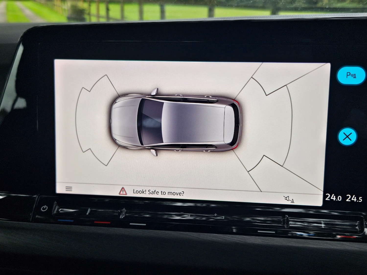 Used Volkswagen Golf 2023 for sale - 75987366: Photo 33