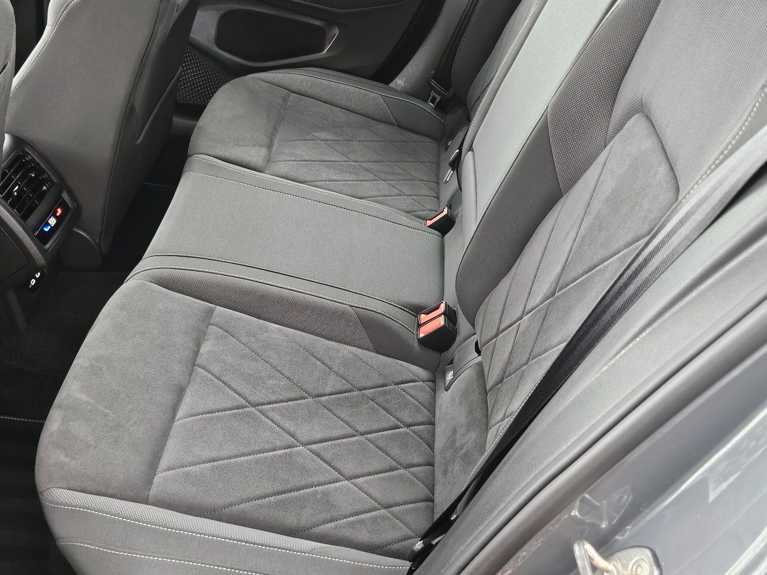 Used Volkswagen Golf 2023 for sale - 75987366: Photo 41